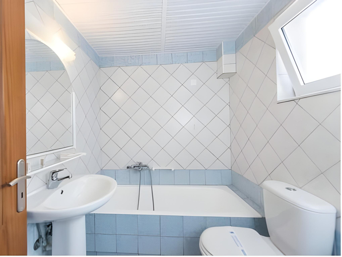 Bathroom 3, Balos Beach Hotel, Crete