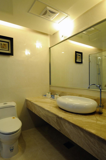 Bathroom 3, HAI YUE HOTEL, Penghu