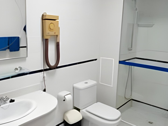 Bathroom 3, Morana Apartments Lanzarote, Las Palmas