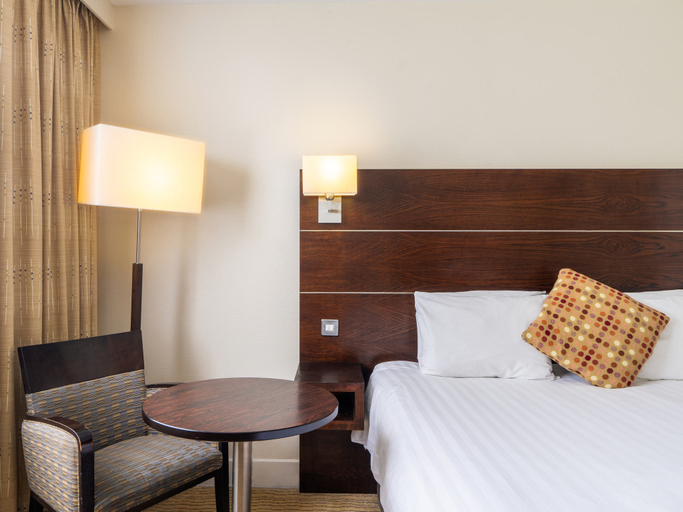 Bedroom 3, Mercure Tunbridge Wells Hotel, Kent