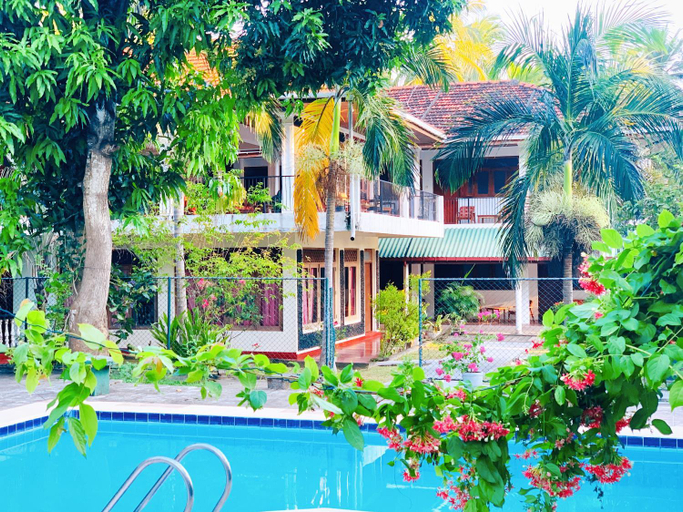 Sport & Beauty 5, Lake Side Tourist Inn, Thissamaharama