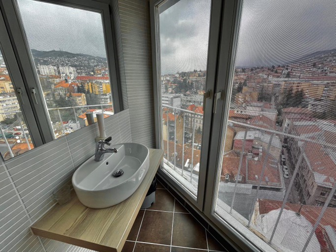Bathroom 14