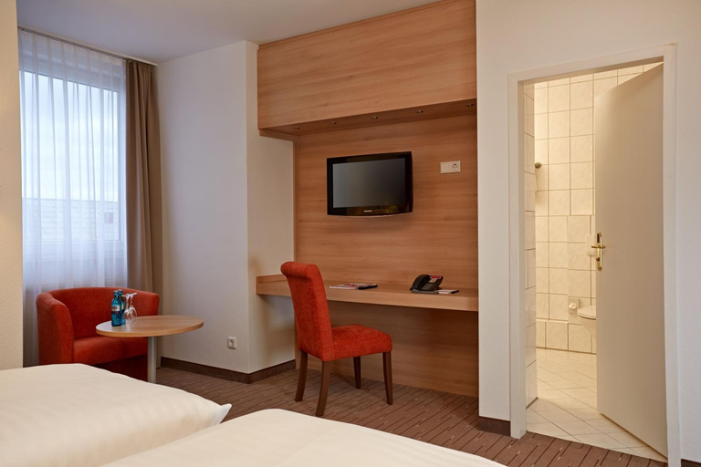 Bedroom 10