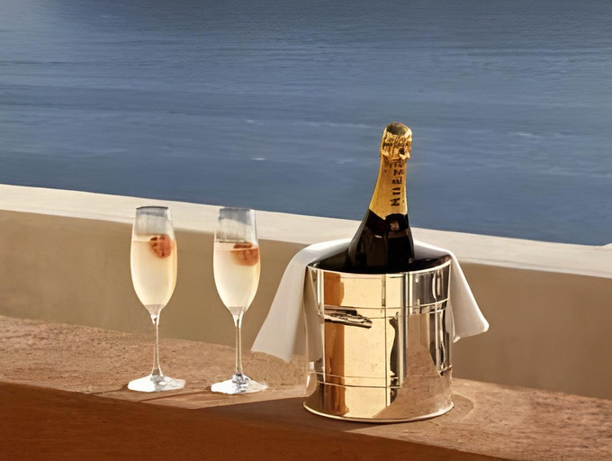 Food & Drinks 5, Oia Mansion, South Aegean