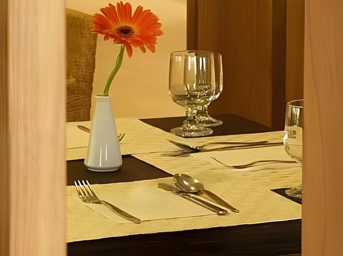 Food & Drinks 5, The Bay Hotel & Suites, Ionian Islands