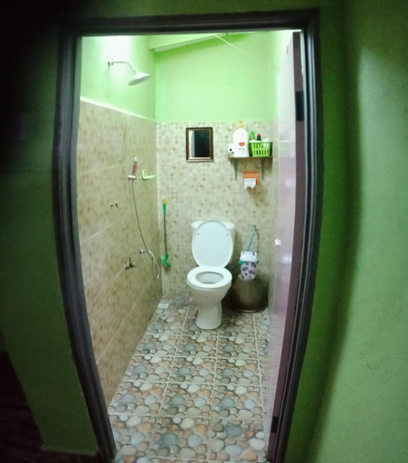 Bathroom 4