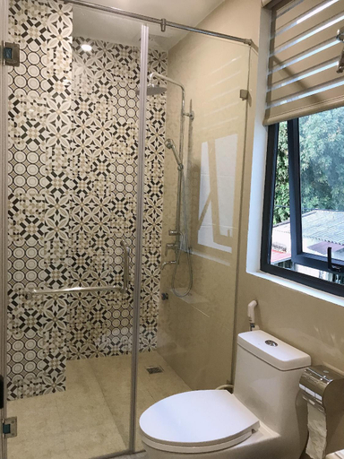 Bathroom 4, Lynh's Villa, Cát Hải