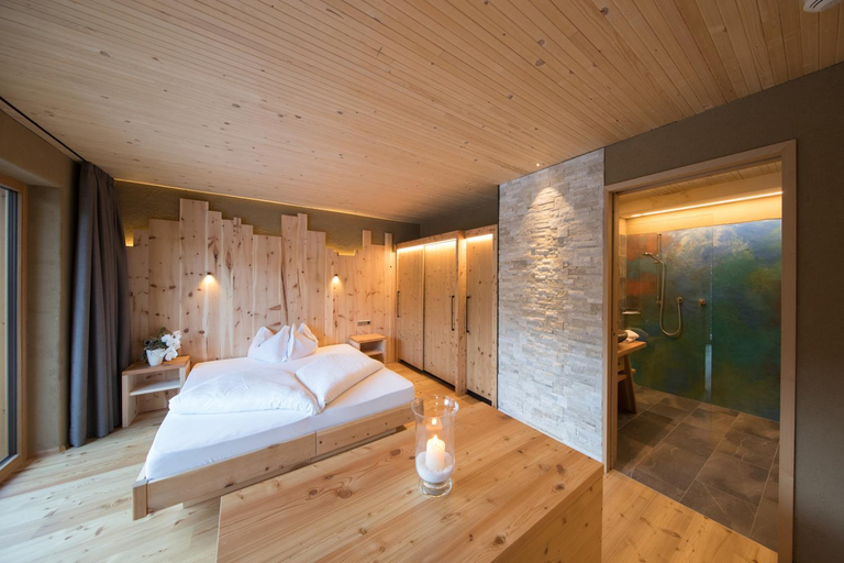 Bedroom 2, Bike & Ski Hotel Diana Karersee, Bolzano