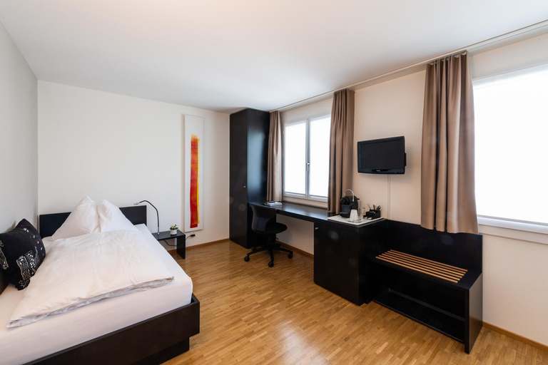 Bedroom 8