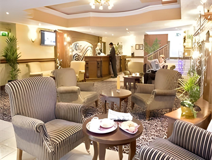 Public Area 3, Court Yard Hotel
