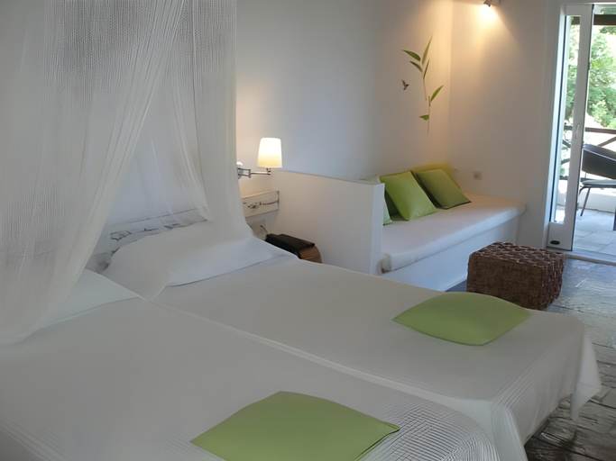 Bedroom 3, Skiathos Holidays Hotel, Thessaly