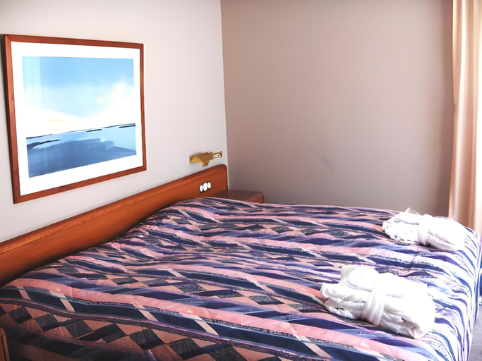 Bedroom 3, Hotel des Bains de Saillon, Martigny