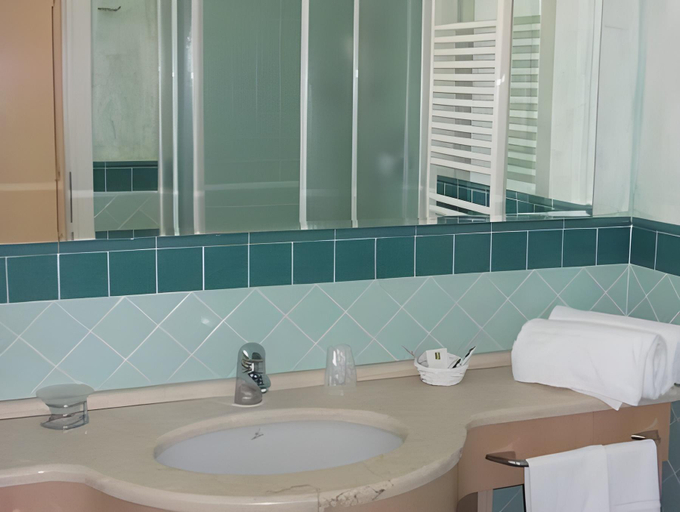 Bathroom 5, Le Terrazze Sul Lago, Brescia
