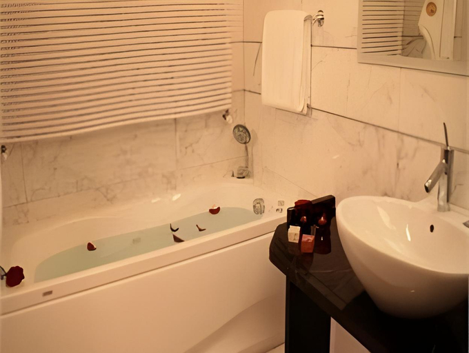 Bathroom 5, Hotel Kristal Palace - TonelliHotels, Trento