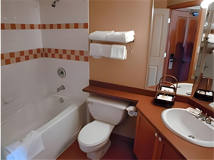 Bathroom 5, Cascade Lodge by Elevate, Squamish-Lillooet