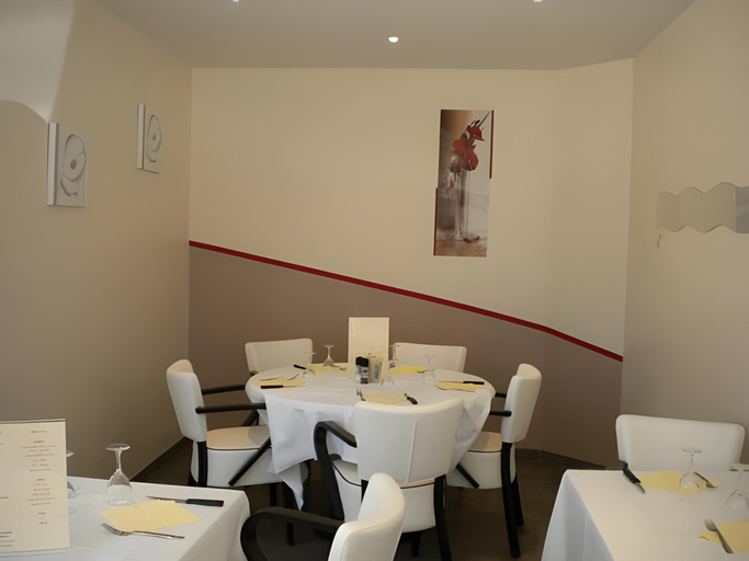 Food & Drinks 19