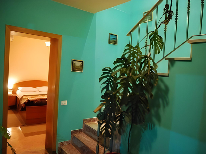 Others 5, Hotel Pik Loti, Tirana