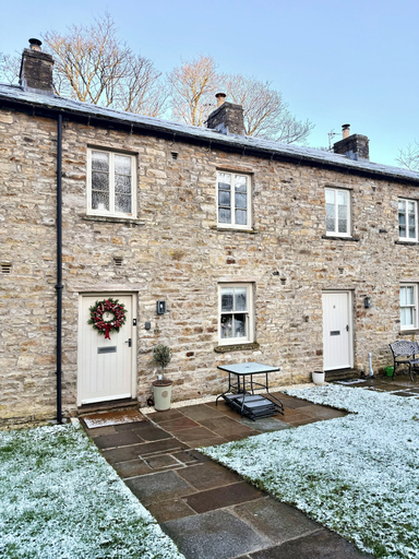 Exterior & Views 2, River Dance Cottage, North Yorkshire