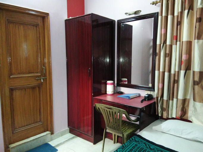 Bedroom 3, Hotel Mayur, Gwalior