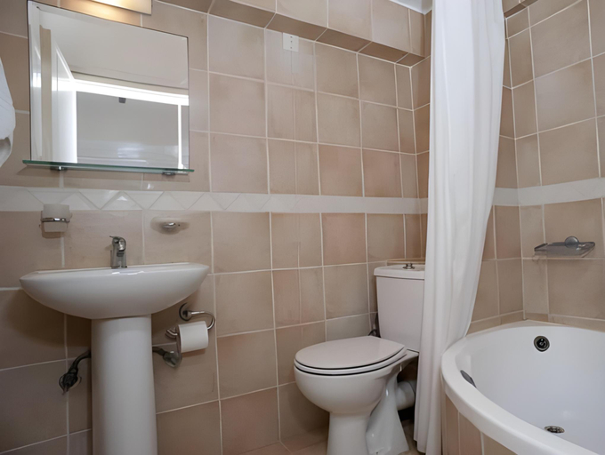 Bathroom 3, The Mini Beach Hotel, Crete