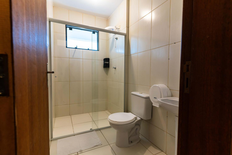 Bathroom 3, Praia Comprida Hotel, São José