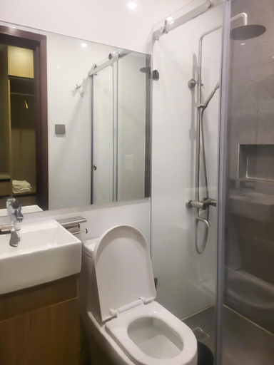 Bathroom 10