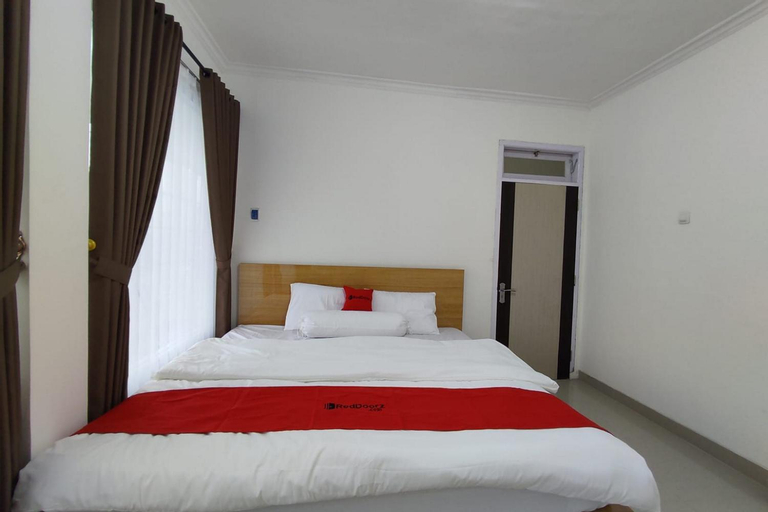 Bedroom 23