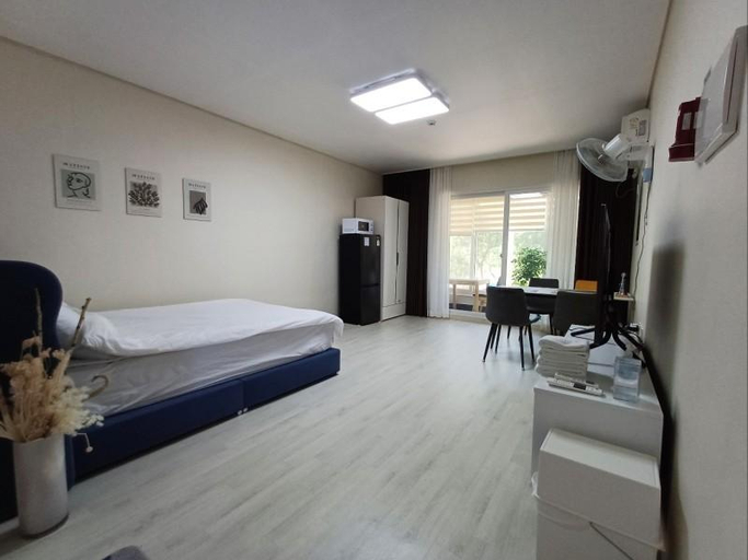 Bedroom 2, Boryeong (Muchangpo) Daejin Fishing & Pension, Boryeong