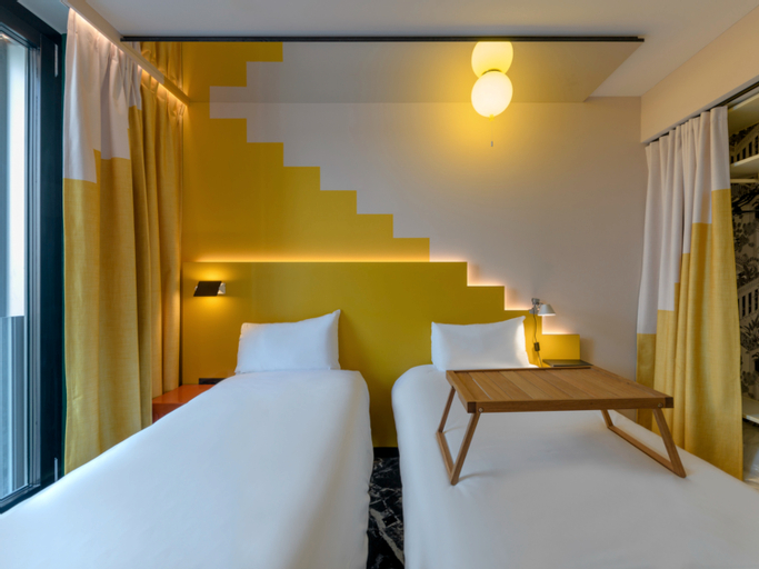 Bedroom 23