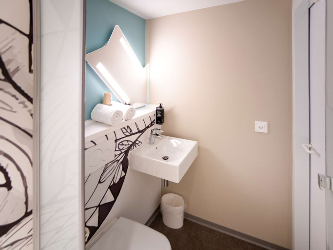 Bathroom 6