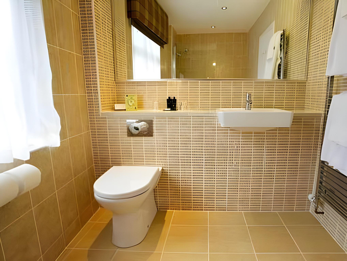 Bathroom 4, The Tontine Hotel, Scottish Borders