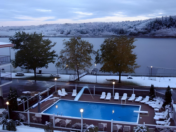 Others 5, Motel Panoramique, Le Fjord-du-Saguenay