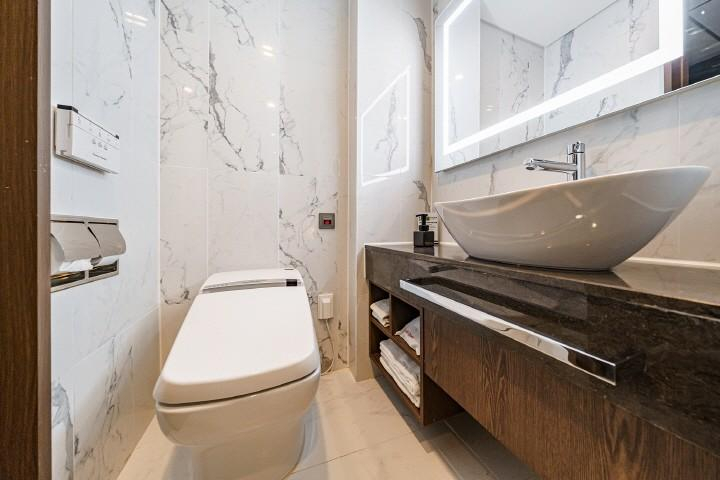 Bathroom 8