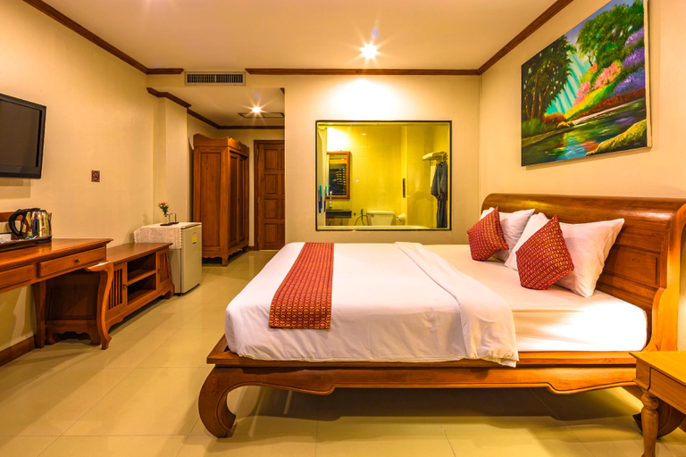 Bedroom 12