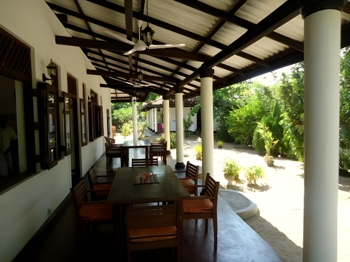 Food & Drinks 5, The Danish Villa, Pothuvil