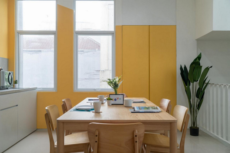 Dining Room 4, Cove Rhys Living, West Jakarta
