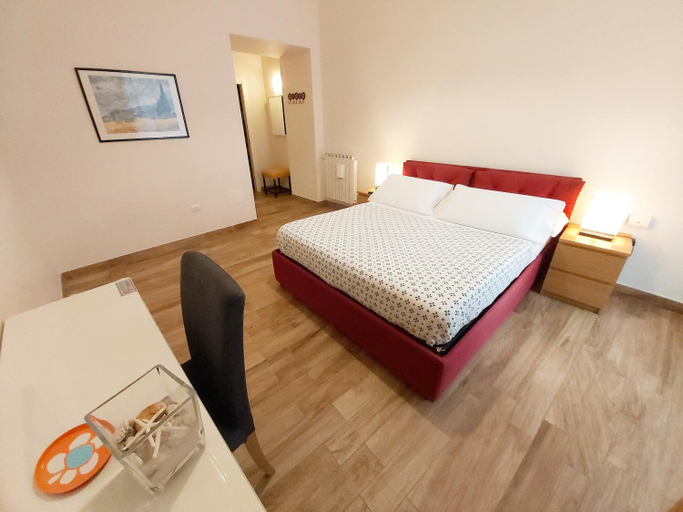 Others 4, B&B Floridiana, Napoli