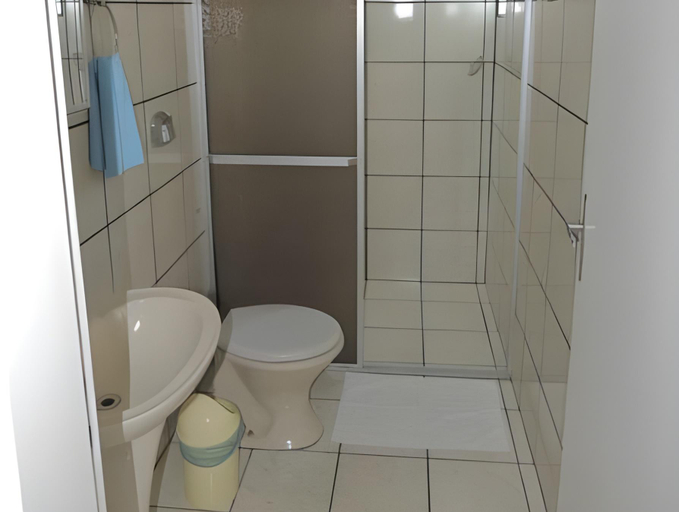 Bathroom 4, Marazul Apart Hotel 2, Florianopolis