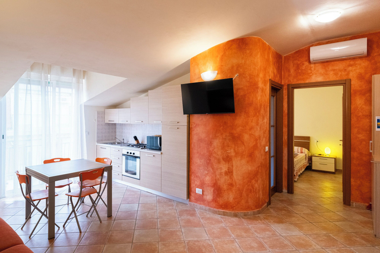 Others 4, Relax in Loano by Wonderful Italy, Savona