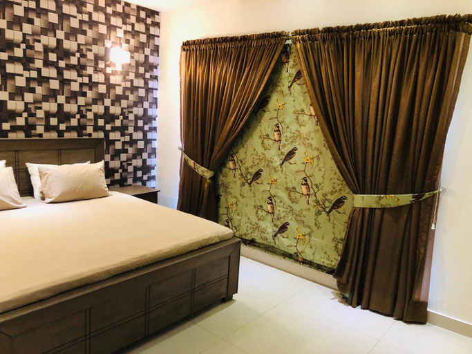 4, Royal Three Bed Villa Full House Dha 6 Lahore, Lahore