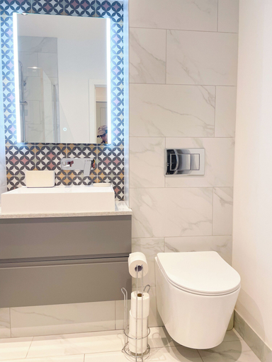 Bathroom 3, Evan's Yard, Oxfordshire