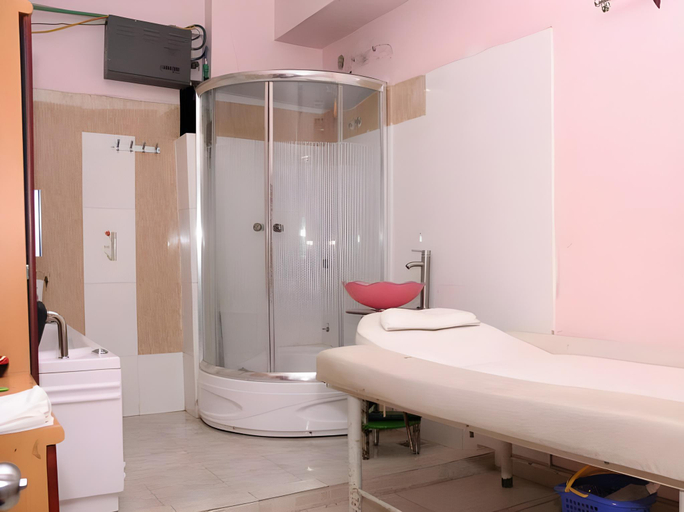 Bathroom 4, Rose Hotel, Ngô Quyền
