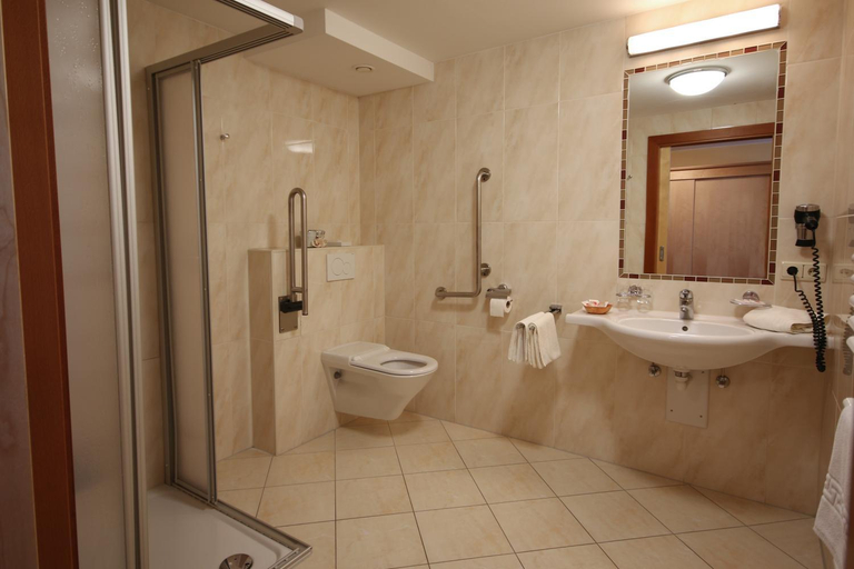 Bathroom 3, Hotel Gasthof Neuner, Imst