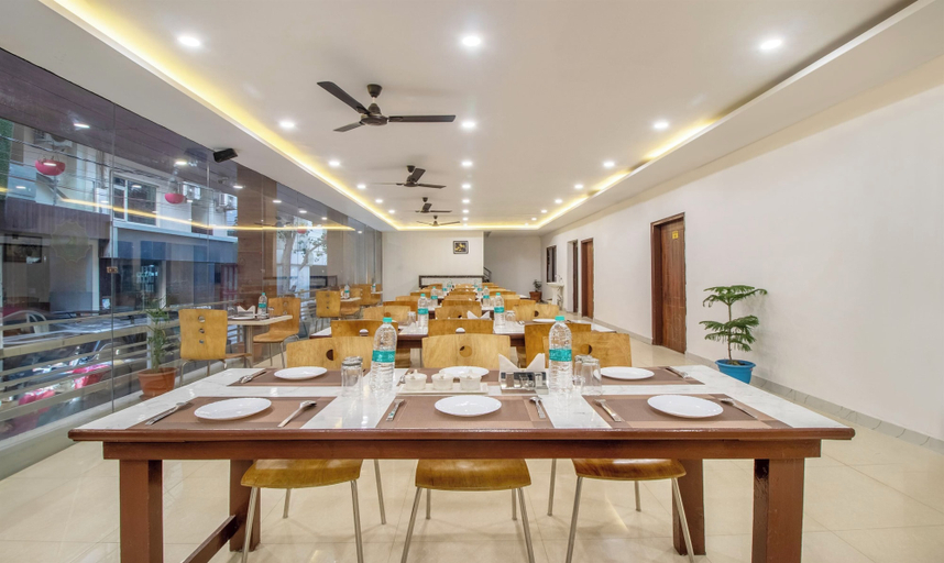 Food & Drinks 3, Treebo Prayag Palace, Kaushambi