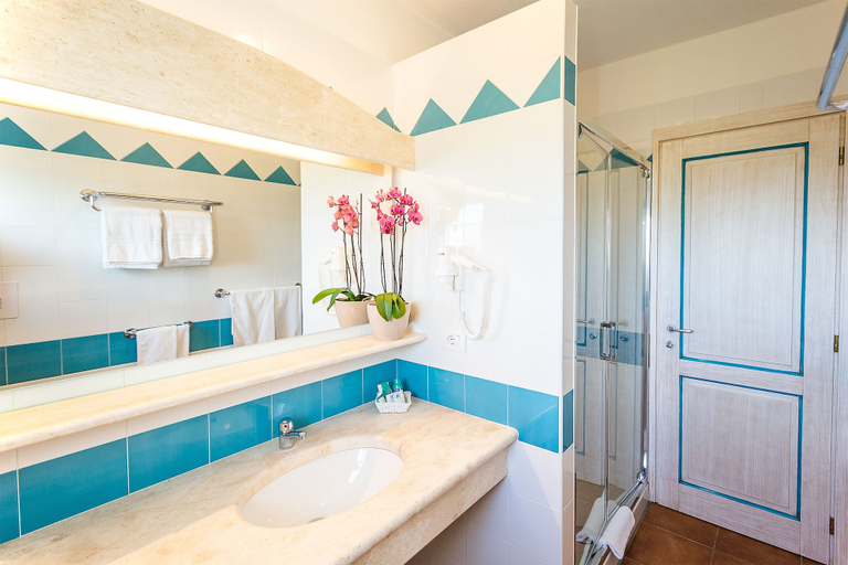 Bathroom 3, Baia Orosei Apartments Ac, Nuoro