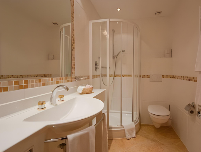 Bathroom 4, Olympia-Relax-Hotel Leonhard Stock, Schwaz