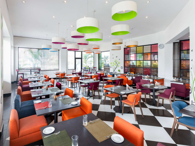 Food & Drinks 5, ibis Styles Accra Airport, Accra