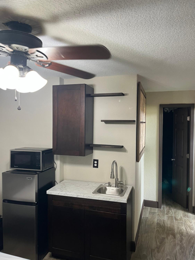 Others 5, cozy studio apartment with private entrance and patio, Miami-Dade