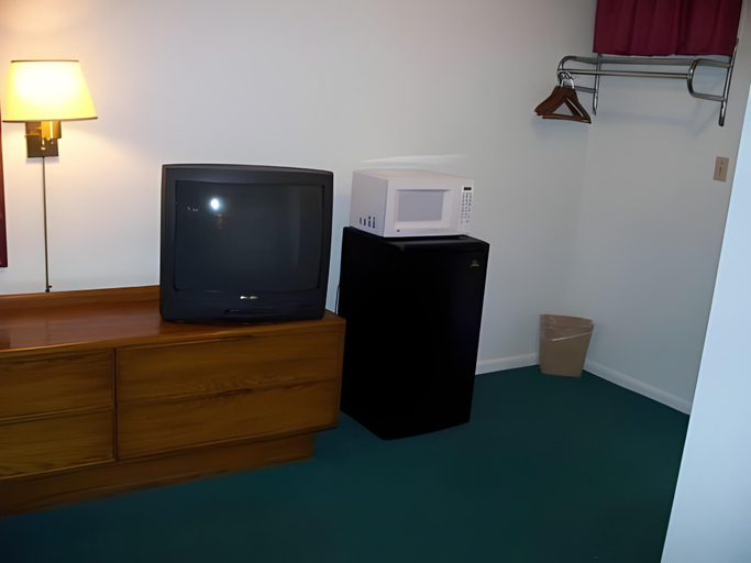 Bedroom, Dollar Inn, Somerset