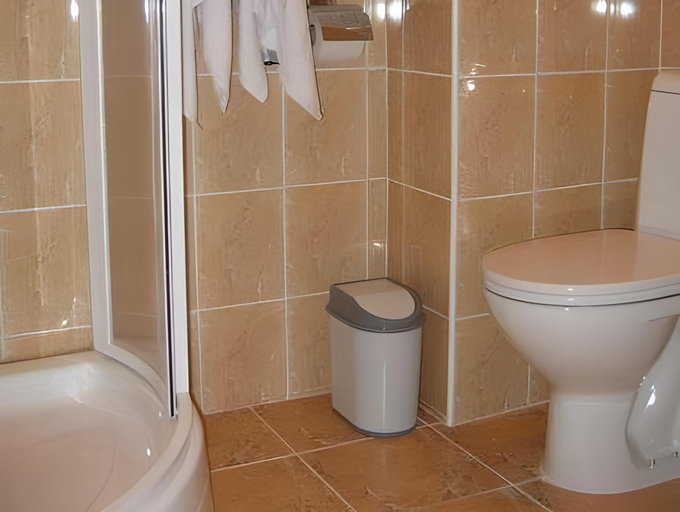Bathroom 2, Hotel Flora, Sochi gorsovet